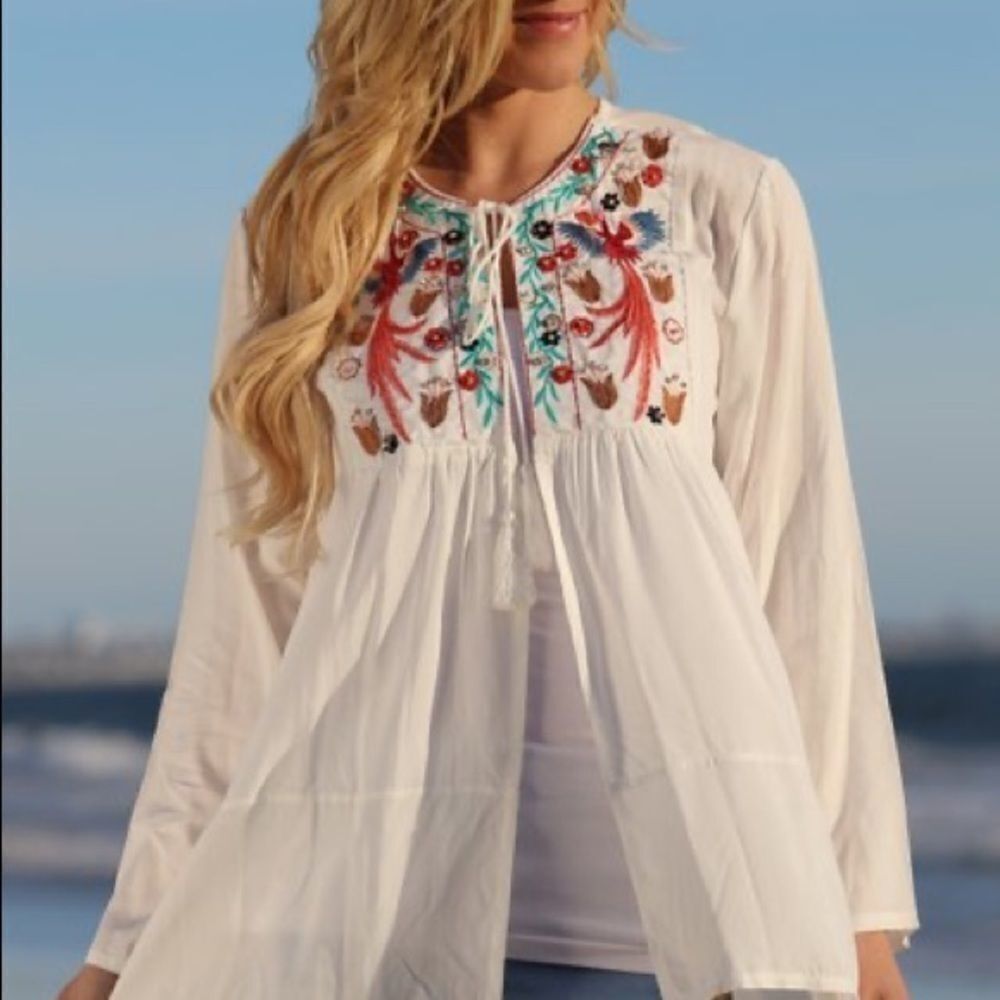 White Embroidered Tassel-Tie Open Front Top M‎ - Picture 2 of 14